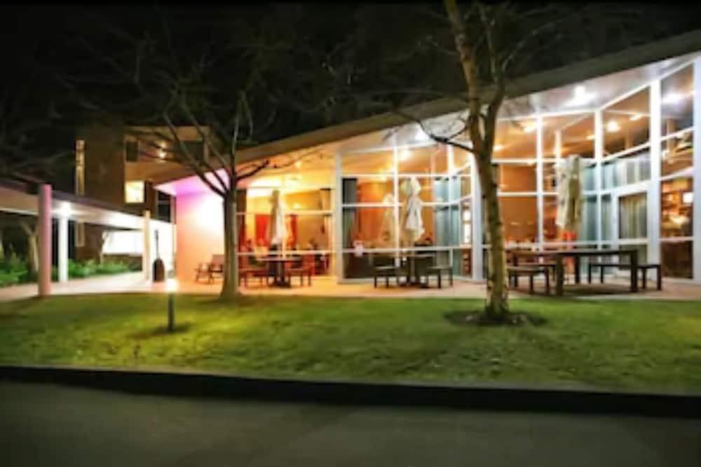 Brinkley Resort Метвен Экстерьер фото