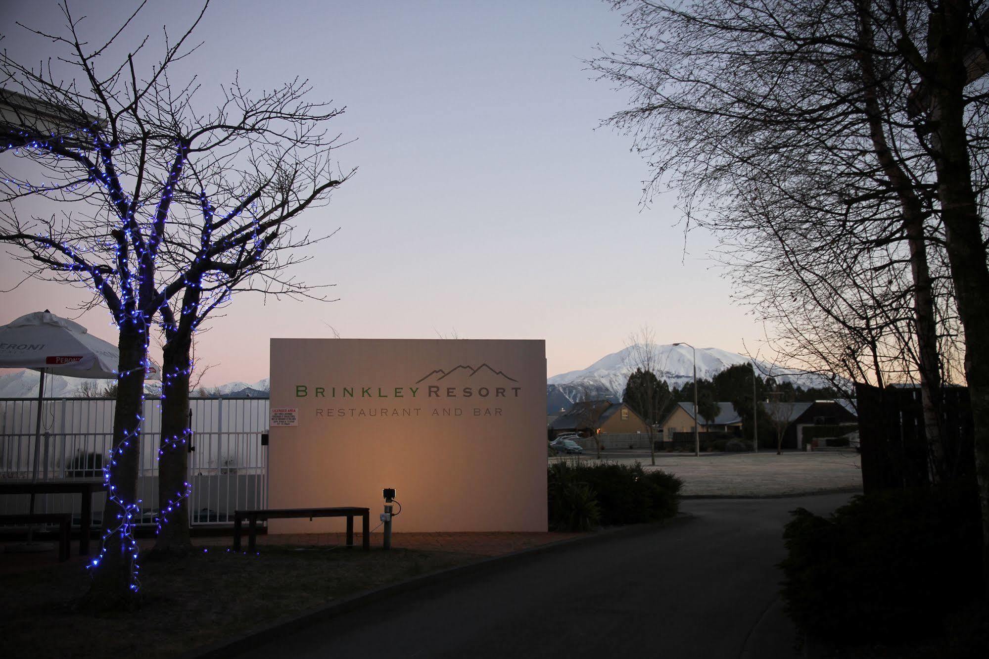 Brinkley Resort Метвен Экстерьер фото
